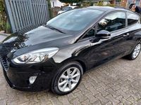 Gebraucht Ford Fiesta Cool & Connect 86 PS (63 kW) 2018 Schwarz Limousine