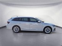 Gebraucht Skoda Octavia Style 116 PS (85 kW) 2023 Weiß Kombi
