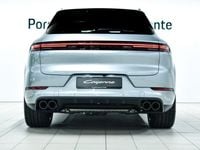 Second-hand Porsche Cayenne 470 CP (345 kW) 2025 Argintiu SUV