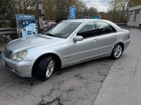 Gebraucht Mercedes C220 143 PS (105 kW) 2002 Grau Limousine