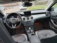 Gebraucht Mercedes GLA180 Urban 122 PS (89 kW) 2016 Grau SUV