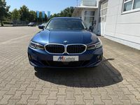 Gebraucht BMW 318 156 PS (114 kW) 2022 Phytonicblau Limousine