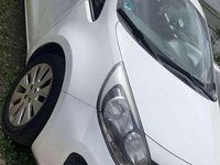 Gebraucht Kia Rio 75 PS (55 kW) 2012 Weiß Limousine
