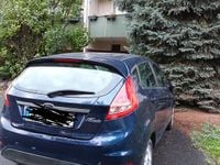 Gebraucht Ford Fiesta 97 PS (71 kW) 2011 Blau Kleinwagen
