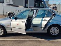 Gebraucht BMW 318 118 PS (86 kW) 1998 Silber Limousine