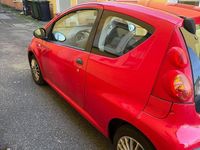 Gebraucht Peugeot 107 68 PS (50 kW) 2010 Rot Kleinwagen