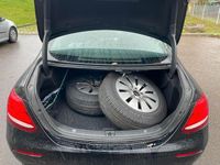 Gebraucht Mercedes E200 160 PS (117 kW) 2019 Schwarz Limousine