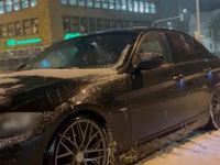 Gebraucht BMW 330 M Sport 258 PS (189 kW) 2011 Schwarz Limousine