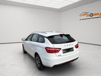 Gebraucht Lada Vesta 106 PS (77 kW) 2018 Limousine