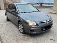 Gebraucht Hyundai i30 108 PS (79 kW) 2009 Grau Kleinwagen