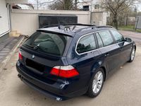 Gebraucht BMW 520 163 PS (119 kW) 2007 Blau Kombi