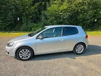 Gebraucht VW Golf VI 105 PS (77 kW) 2012 Silber Kleinwagen