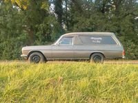 Gebraucht Mercedes W115 110 PS (80 kW) 1975 Grau Kombi