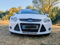 Gebraucht Ford Focus 125 PS (91 kW) 2014 Weiß Kombi