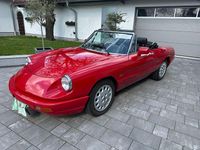 Gebraucht Alfa Romeo Spider 126 PS (92 kW) 1990 Rot Cabrio