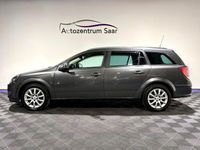 Gebraucht Opel Astra Edition 140 PS (102 kW) 2011 Grau Limousine