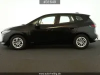 Gebraucht BMW 218 Active Tourer Luxury Line 150 PS (110 kW) 2023 Schwarz Van / Kleinbus