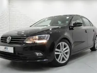 Gebraucht VW Jetta 150 PS (110 kW) 2015 Deep black perleffekt Limousine