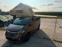 Gebraucht Opel Vivaro 145 PS (106 kW) 2016 Braun Van / Kleinbus