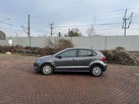 Gebraucht VW Polo Trendline 60 PS (44 kW) 2010 Grau Limousine