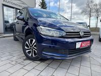 Gebraucht VW Touran Active 150 PS (110 kW) 2022 Atlantik blue metallic Van / Kleinbus