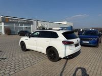Gebraucht VW Touareg Basis 286 PS (210 kW) 2019 Weiß SUV