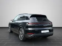 Gebraucht Porsche Cayenne 475 PS (349 kW) 2024 Chromitschwarzmetallic (metallic) SUV