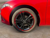 Gebraucht Mercedes A200 Progressive 163 PS (119 kW) 2018 Jupiterrot uni