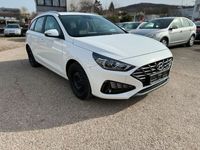 gebraucht Hyundai i30 Kombi 1.5 Pure Klima