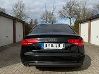 Gebraucht Audi A4 Ambition 177 PS (130 kW) 2014 Schwarz Limousine