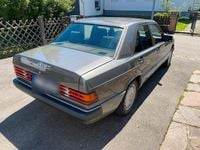 Gebraucht Mercedes 190 118 PS (86 kW) 1990 Grau Limousine