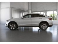 Gebraucht Mercedes GLC300e 320 PS (235 kW) 2022 Designo diamantweiss bright Coupé