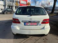 Gebraucht Mercedes B150 Sport 95 PS (69 kW) 2009 Weiß Van / Kleinbus