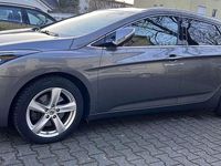 Gebraucht Hyundai i40 141 PS (103 kW) 2017 Grau Kombi