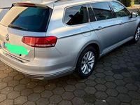 Gebraucht VW Passat Trendline 150 PS (110 kW) 2017 Silber Kombi