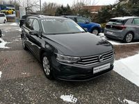 Gebraucht VW Passat Basis 150 PS (110 kW) 2021 Mangangrau metallic (metallic) Kombi