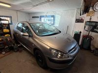 Gebraucht Peugeot 307 110 PS (80 kW) 2002 Silber Limousine