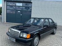 Gebraucht Mercedes 190 109 PS (80 kW) 1990 Schwarz Limousine