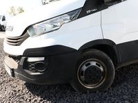 Gebraucht Iveco Daily 136 PS (100 kW) 2018 Weiß weiß Van