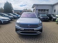 Gebraucht VW Tiguan Allspace Elegance 245 PS (180 kW) 2022 Silber SUV