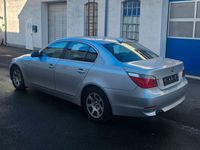 Gebraucht BMW 520 170 PS (125 kW) 2005 Silber Limousine