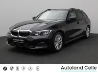 Gebraucht BMW 330 Sport Line 258 PS (189 kW) 2020 Schwarz Limousine