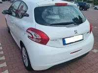 Gebraucht Peugeot 208 Active 82 PS (60 kW) 2014 Weiß Kleinwagen