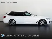 Gebraucht BMW 520 M Sport 197 PS (144 kW) 2023 Weiss Kombi