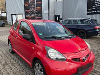 Gebraucht Toyota Aygo 68 PS (50 kW) 2007 Rot Kleinwagen