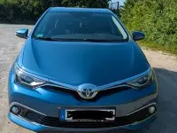 Gebraucht Toyota Auris Hybrid Executive 99 PS (72 kW) 2017 Blau Limousine