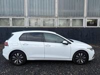 Gebraucht VW Golf VIII Move 150 PS (110 kW) 2024 Weiß Limousine