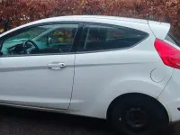 Gebraucht Ford Fiesta 95 PS (69 kW) 2011 Weiß Limousine