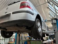 Second-hand VW Golf 105 CP (77 kW) 2001 Argintiu Coupe