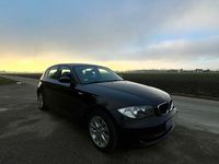 Gebraucht BMW 120 177 PS (130 kW) 2008 Schwarz Kleinwagen